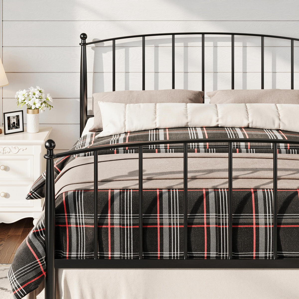 Metal Full Size Platform Bed Frame D22693